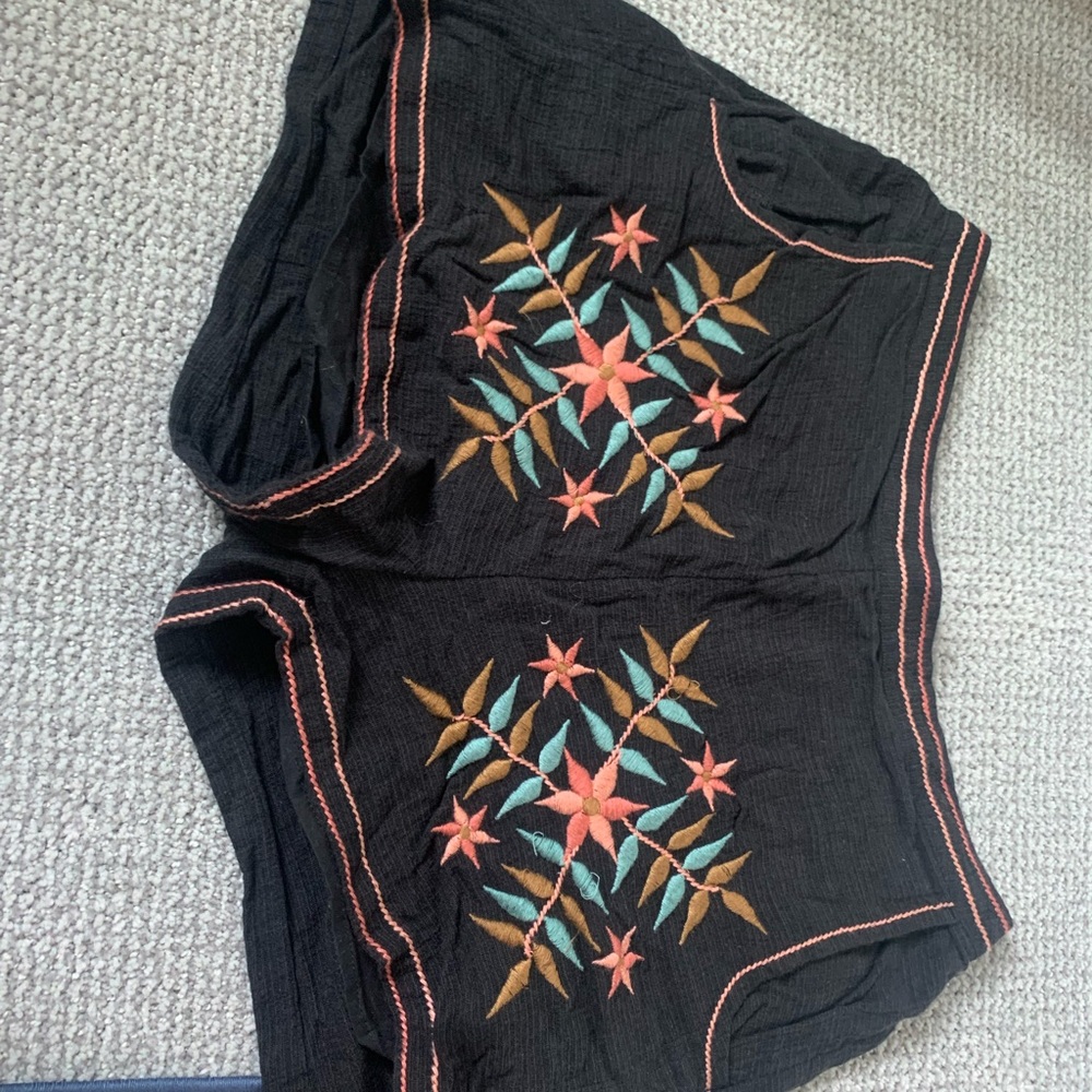 super cute boho summer shorts!!